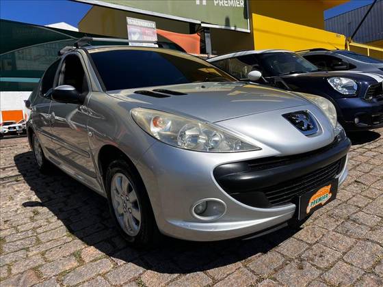 PEUGEOT 207 1.4 XR PASSION 8V FLEX 4P MANUAL PEUGEOT 207 1.4 XR PASSION 8V FLEX 4P MANUAL